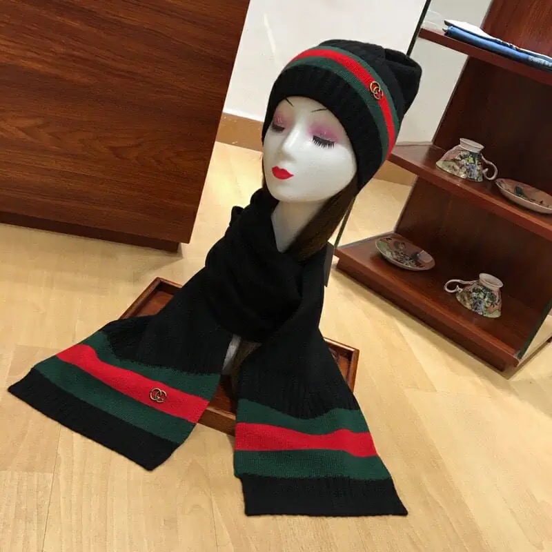 gucci hat and echapres set s_12651712